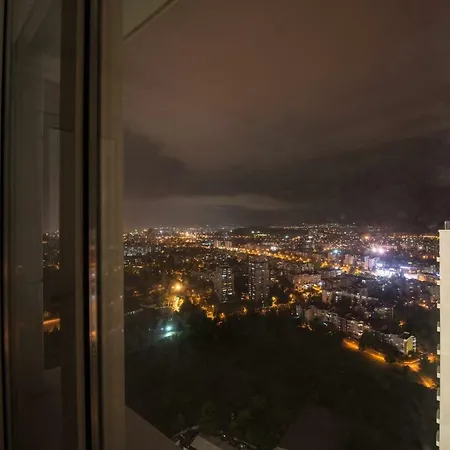 33rd Floor Luxury & Fitness *