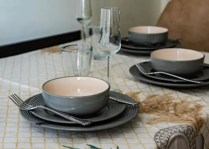 33rd Floor Luxury & Fitness Apartment