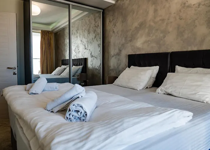 33rd Floor Luxury & Fitness *