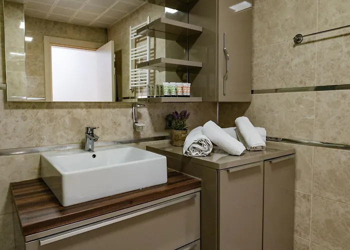 33rd Floor Luxury & Fitness Daire *