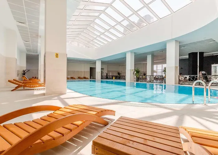 33rd Floor Luxury & Fitness Üsküp