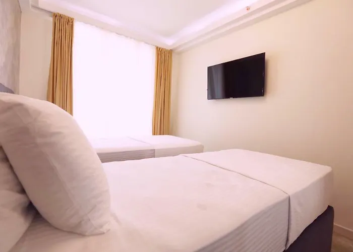 33rd Floor Luxury & Fitness