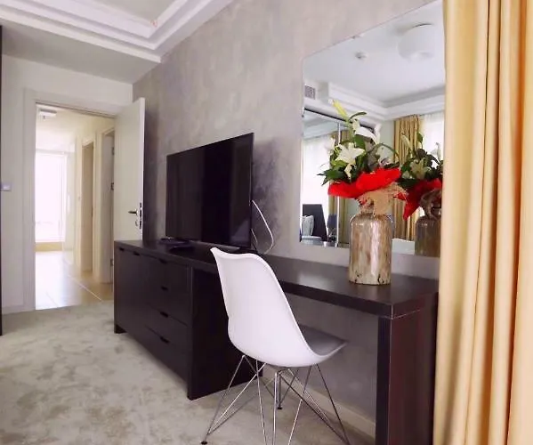 33rd Floor Luxury & Fitness Apartment Skopje